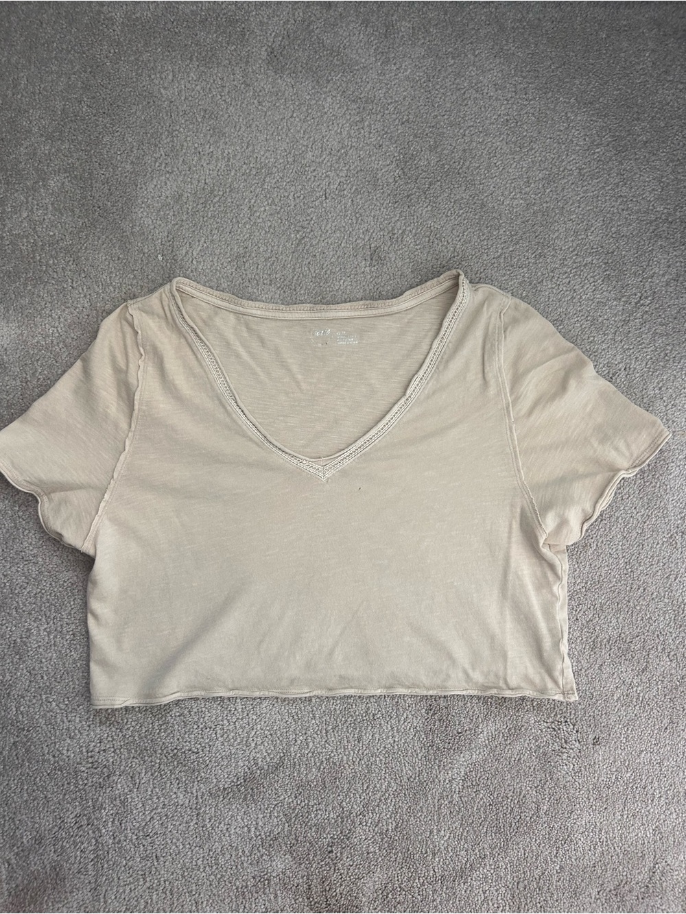 aerie Beige V-Neck Cropped Tee